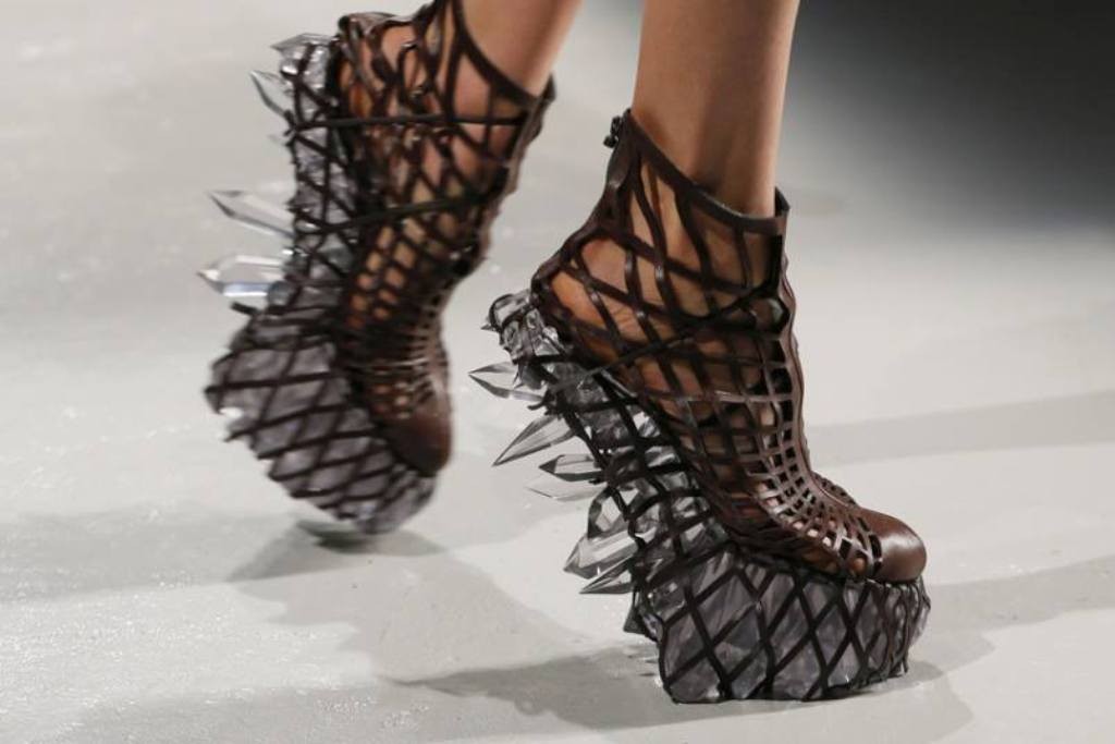 3D-Printed-Shoes-29 64 Strangest & Catchiest 3D Printed Shoes