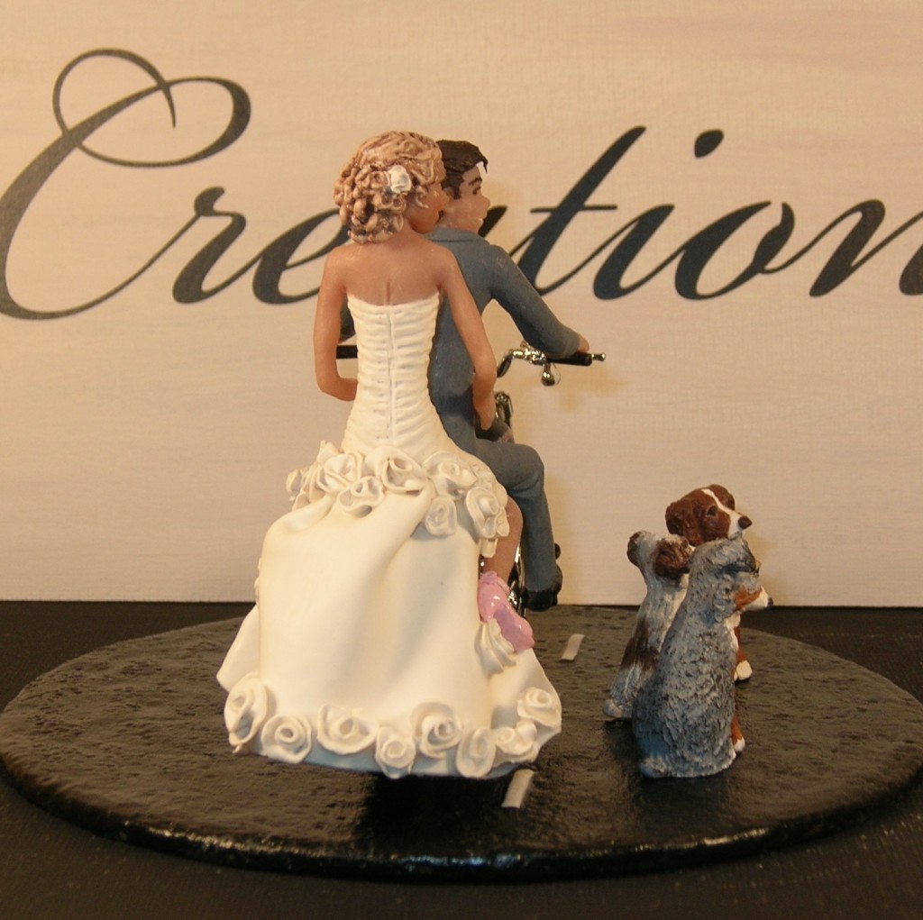 Top 10 Most Unique And Funny Wedding Cake Toppers 2019 Pouted
