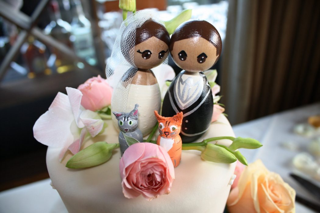 il_fullxfull.367044286_ig5i Top 10 Most Unique and Funny Wedding Cake Toppers 2019