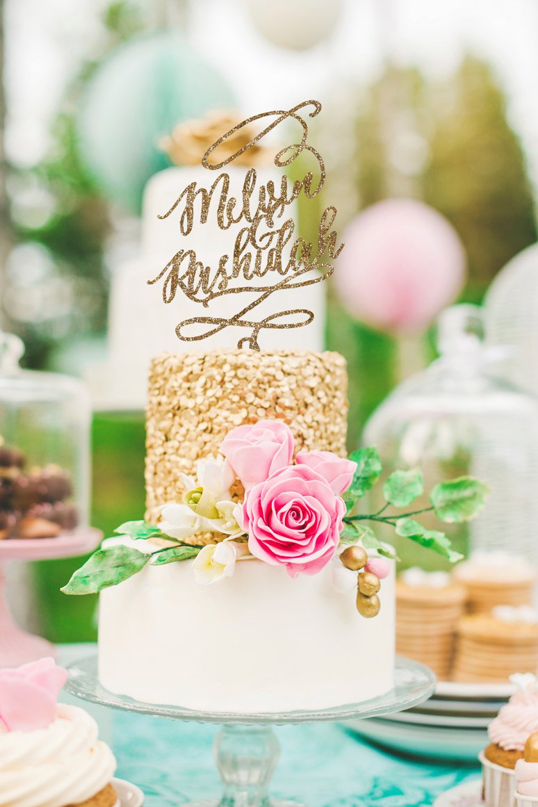 sparkly-cake-topper Top 10 Most Unique and Funny Wedding Cake Toppers 2019