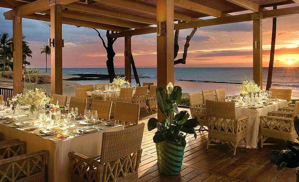Four-Seasons-Resort-Hualalai-at-Historic-Kaupulehu-outside-restaurant Top 10 Best Hotels in USA You Can Stay in