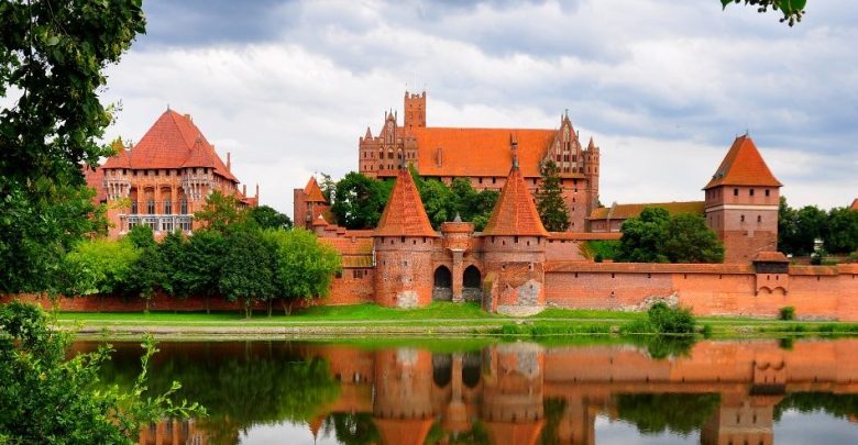 Malbork Castle Most Imposing Brick Structure Top 10 Biggest Castles in History - 1