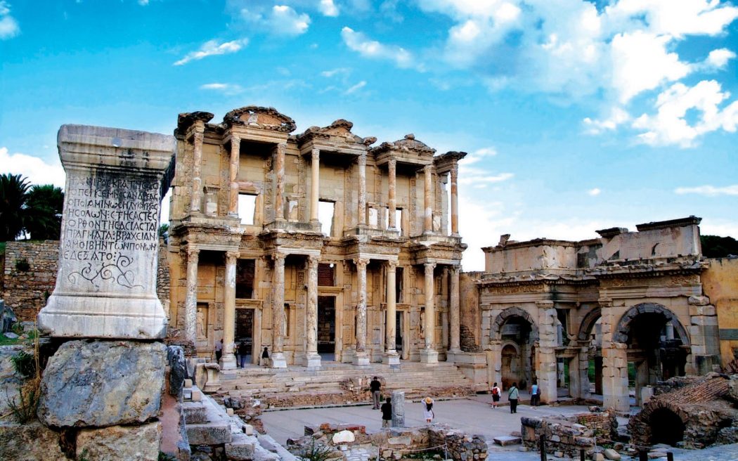 ephesus-day-trip-from-izmir Top 10 Most Ancient Ruins in Turkey