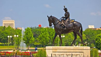 queen elizabeth ii gardens city of regina saskatchewan canada 485 Top 10 Best Cities in Canada to Work - 9