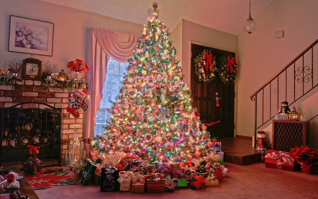christmas-decoration-2016-13 69 Stunning Christmas Decoration Ideas 2022