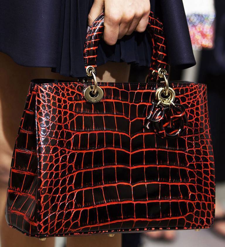 fur-reptile-skin-and-leather-4 75 Hottest Handbag Trends for Women in 2020