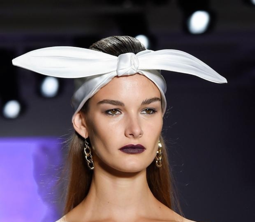 27+ Latest Hairstyle Trends for Women 14 leather accessories (4)