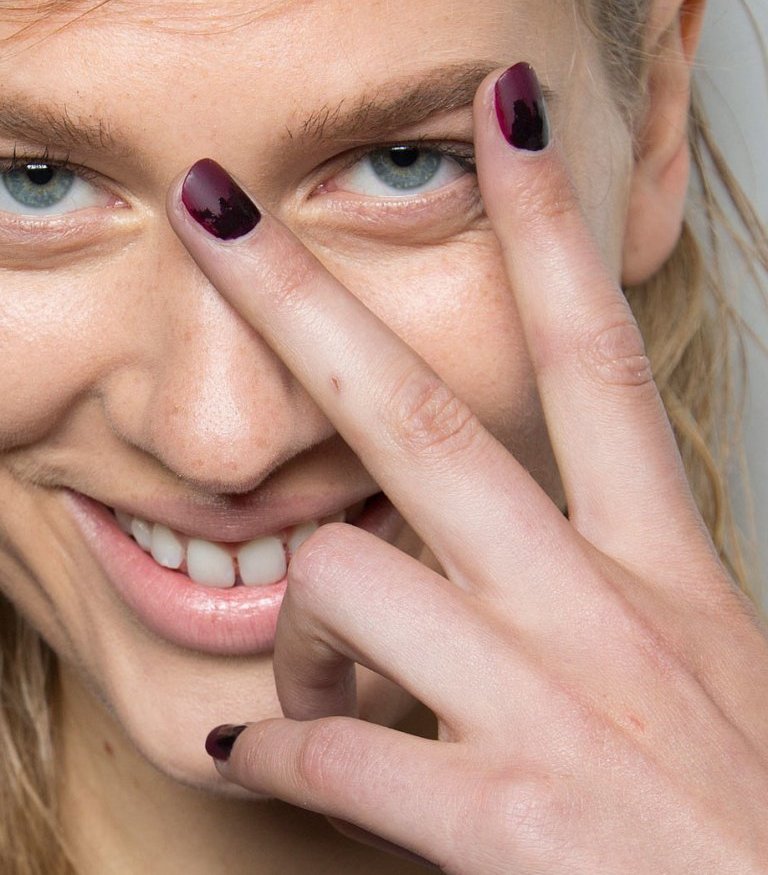 matte nails