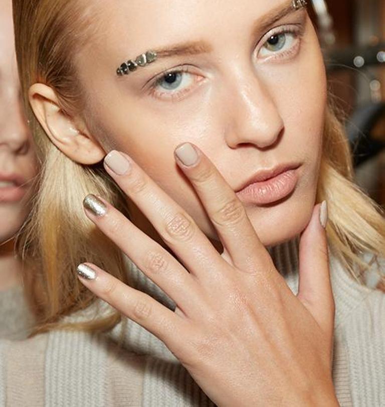 metallic nails (2)