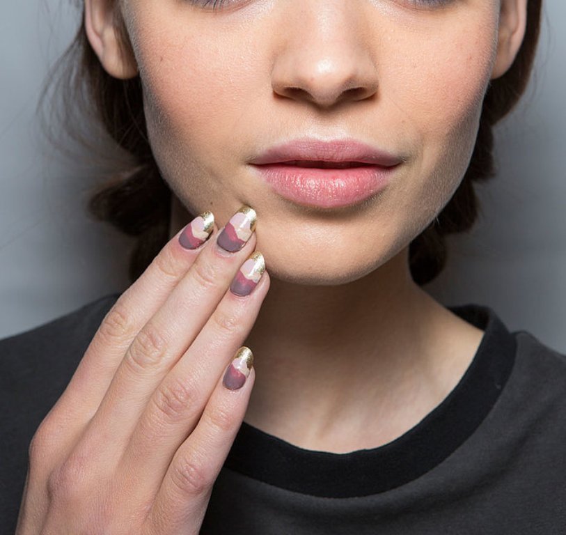 metallic nails