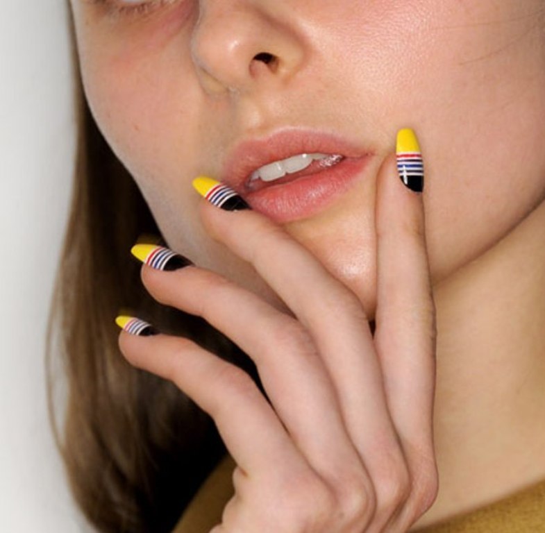 nail-polish-trends-2016-62 45+ Hottest & Catchiest Nail Polish Trends in 2021