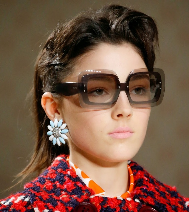 oversized-glasses-5 57+ Newest Eyewear Trends for Men & Women 2022