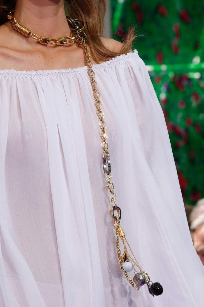 pearls-and-chains-6 65+ Hottest Jewelry Trends for Women in 2020