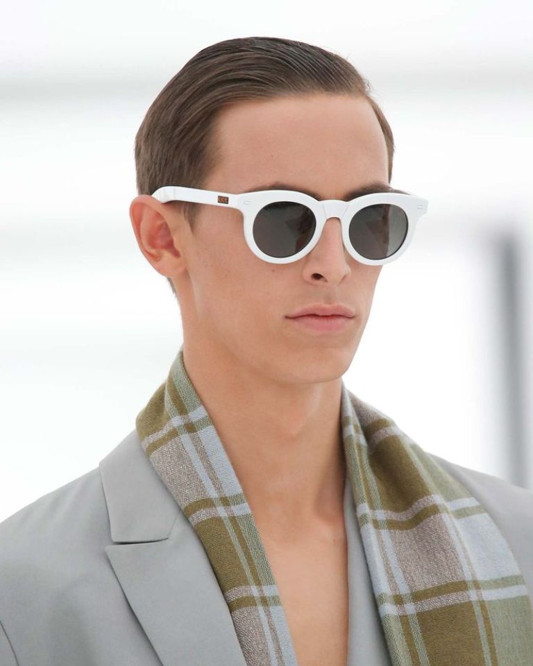round-and-square-glasses-4 57+ Newest Eyewear Trends for Men & Women 2022