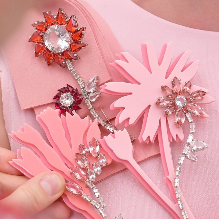 vintage-jewelry-and-brooches-5 65+ Hottest Jewelry Trends for Women in 2020