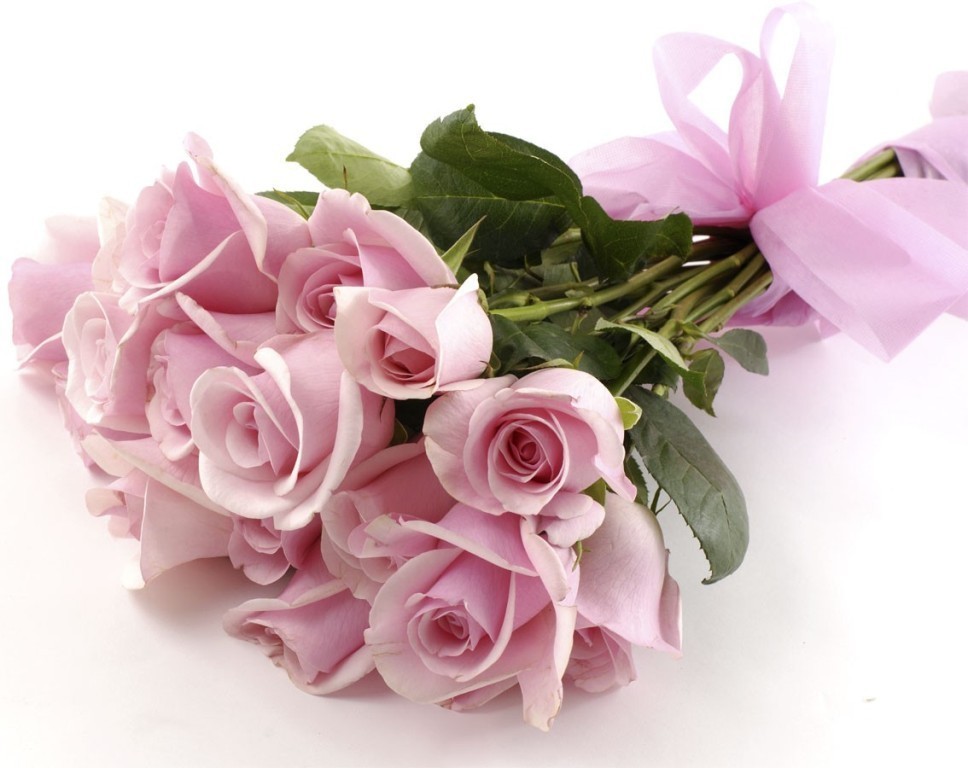 fascinating-flowers-1 22 Dazzling Valentine's Day Gifts for Women