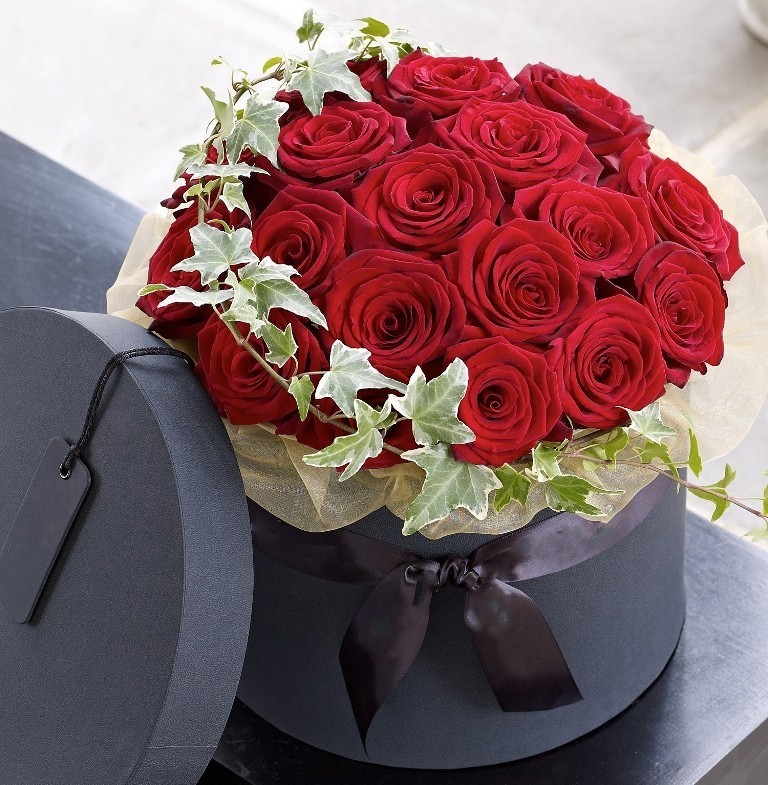fascinating-flowers 22 Dazzling Valentine's Day Gifts for Women