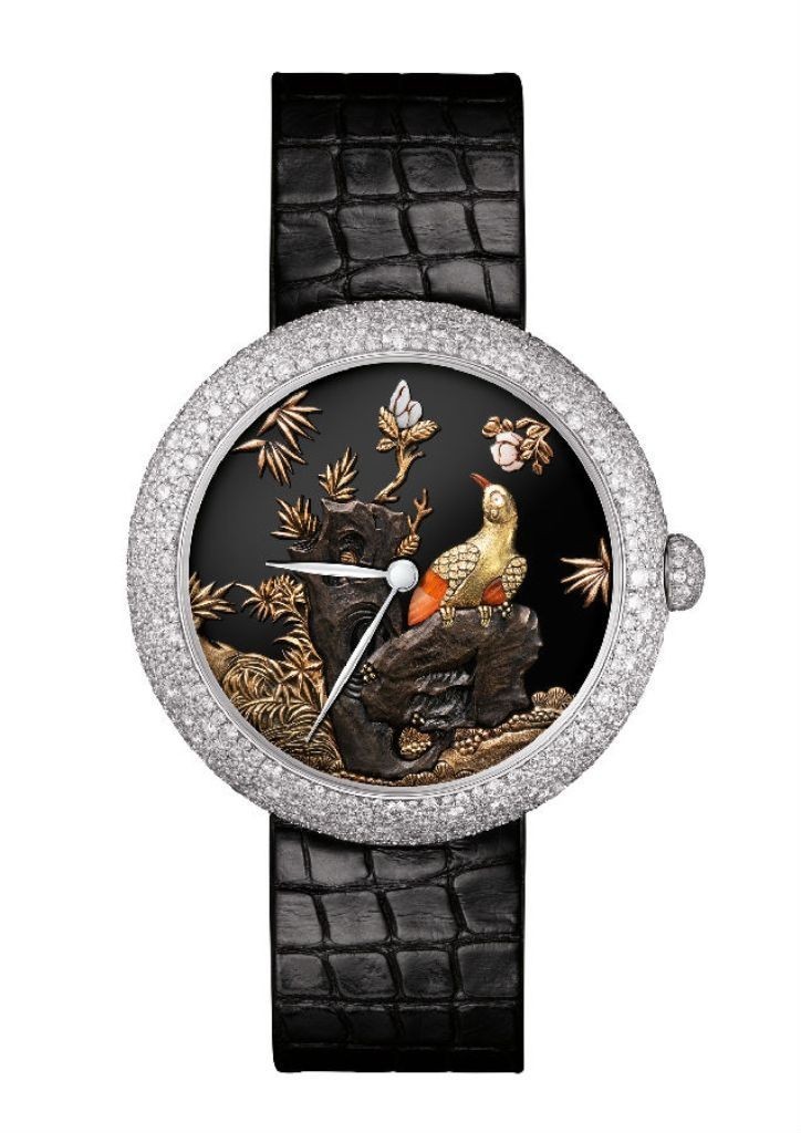 luxury-watch-for-women-3 22 Dazzling Valentine's Day Gifts for Women