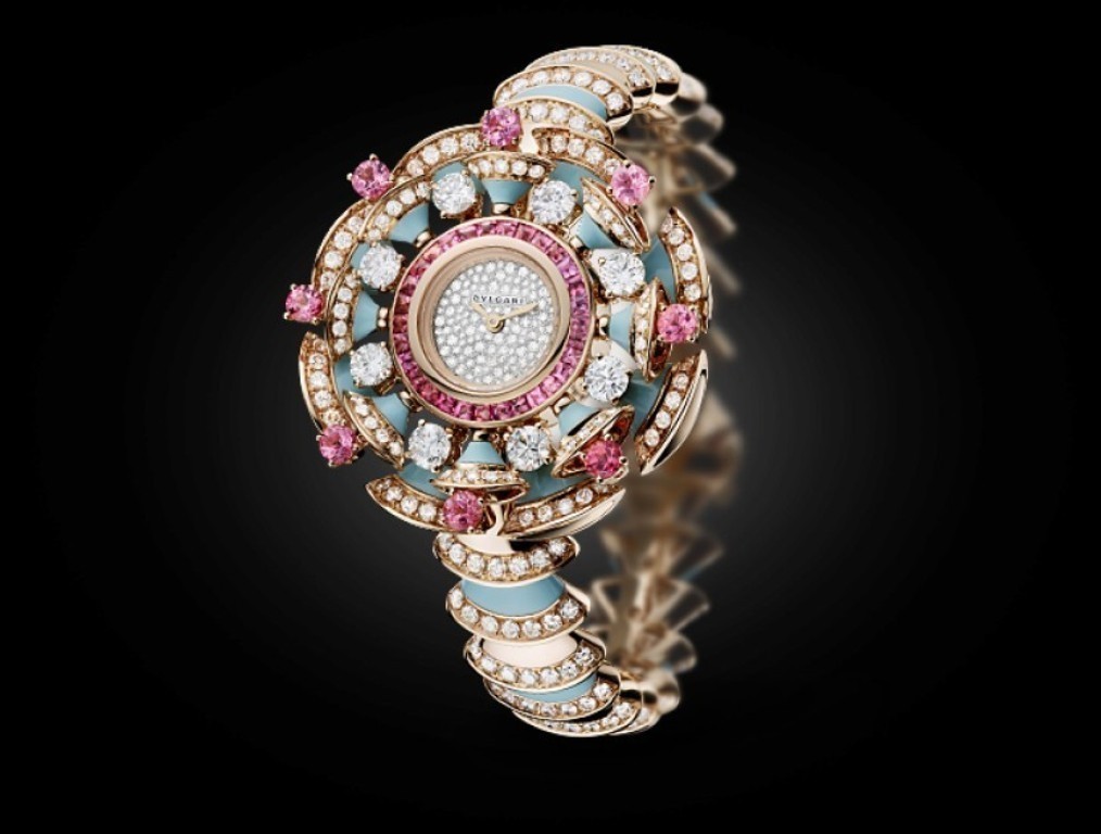 luxury-watch-for-women-8 22 Dazzling Valentine's Day Gifts for Women