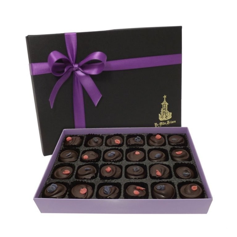 mouthwatering-chocolate-3 22 Dazzling Valentine's Day Gifts for Women