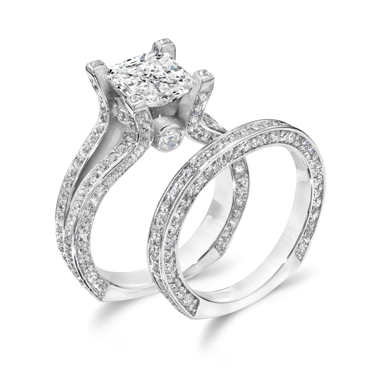 stunning-engagement-ring-17 22 Dazzling Valentine's Day Gifts for Women