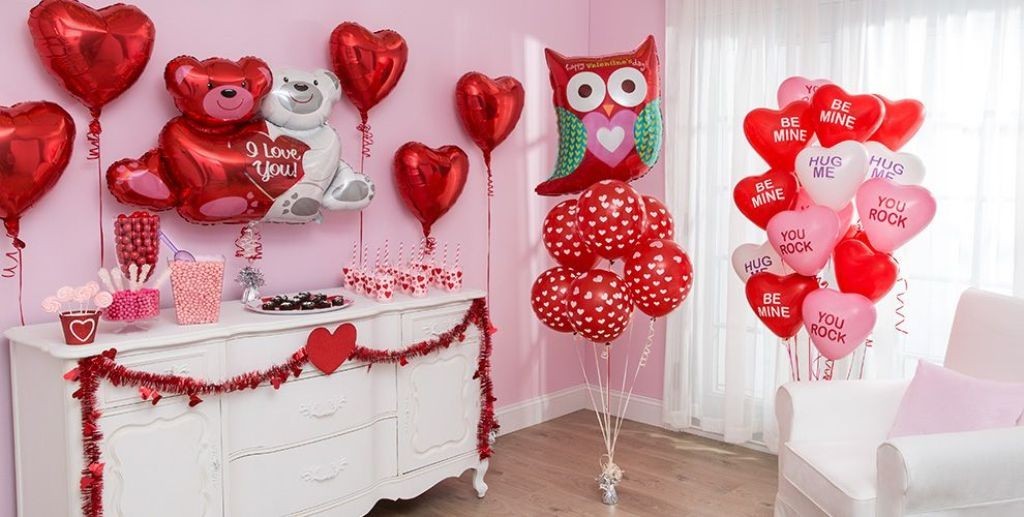 valentines-day-bedroom-decoration-4 61 Awesome Valentine's Day Decoration Ideas