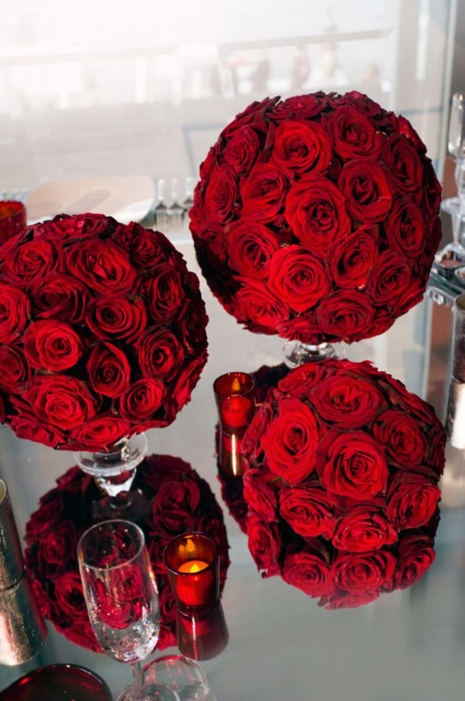 valentines-day-centerpieces-11 61 Awesome Valentine's Day Decoration Ideas