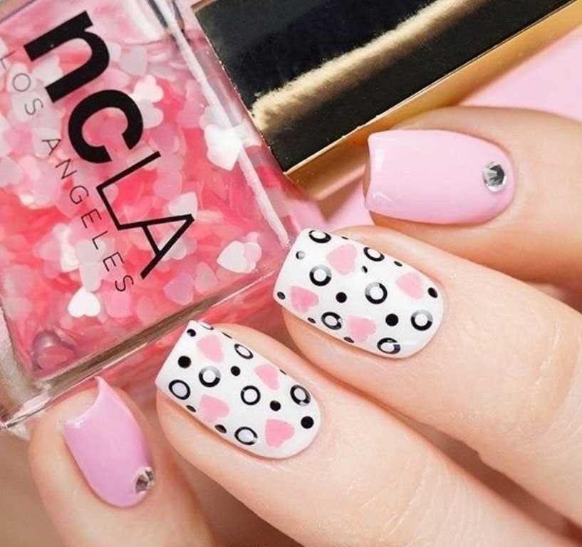 valentines-day-nails-62 89 Most Fabulous Valentine's Day Nail Art Designs