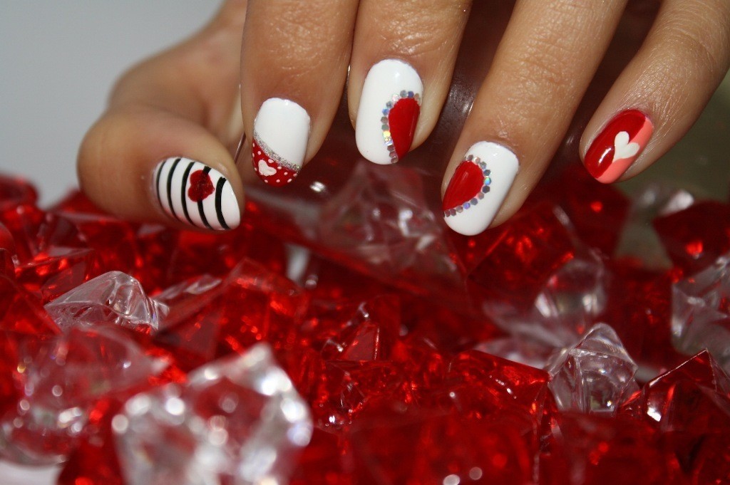 valentines-day-nails-71 89 Most Fabulous Valentine's Day Nail Art Designs