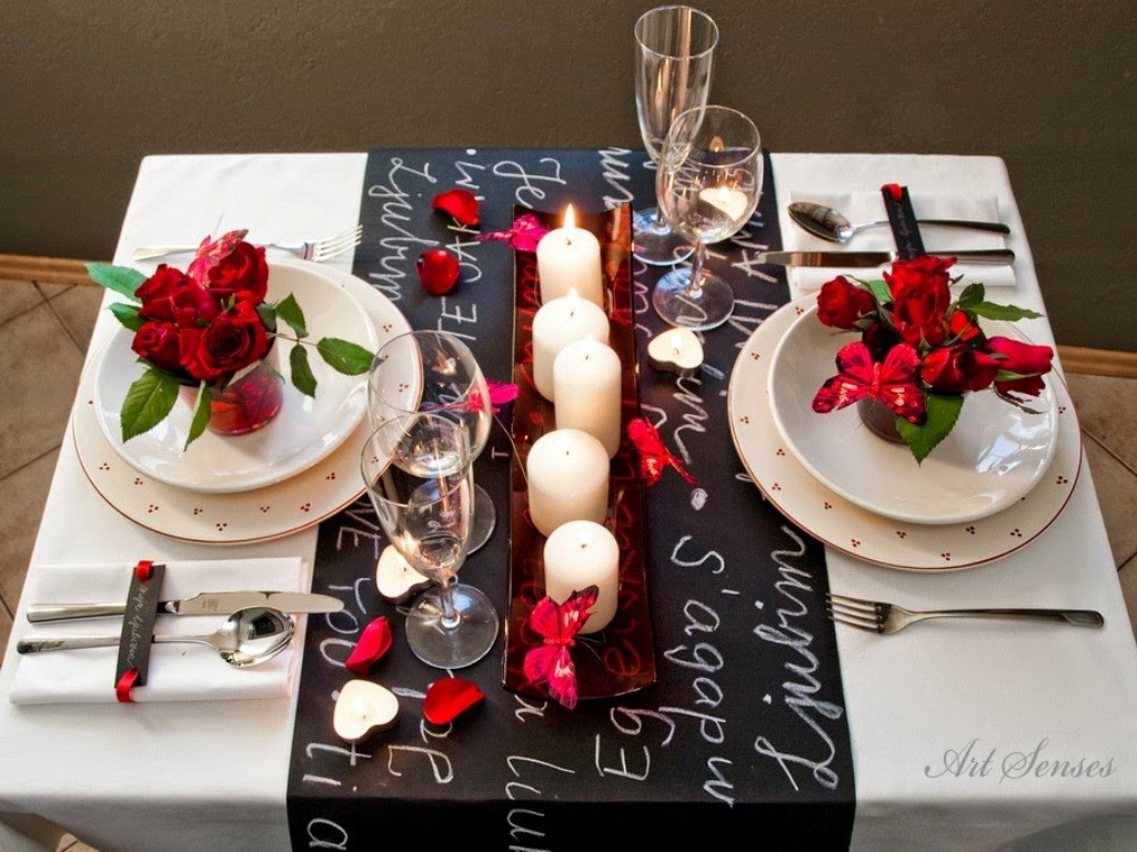 valentines-day-table-decoration-ideas-10 61 Awesome Valentine's Day Decoration Ideas