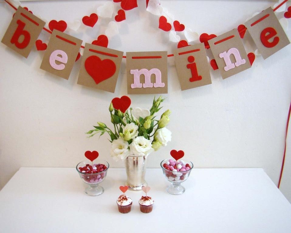 valentines-day-table-decoration-ideas-2 61 Awesome Valentine's Day Decoration Ideas