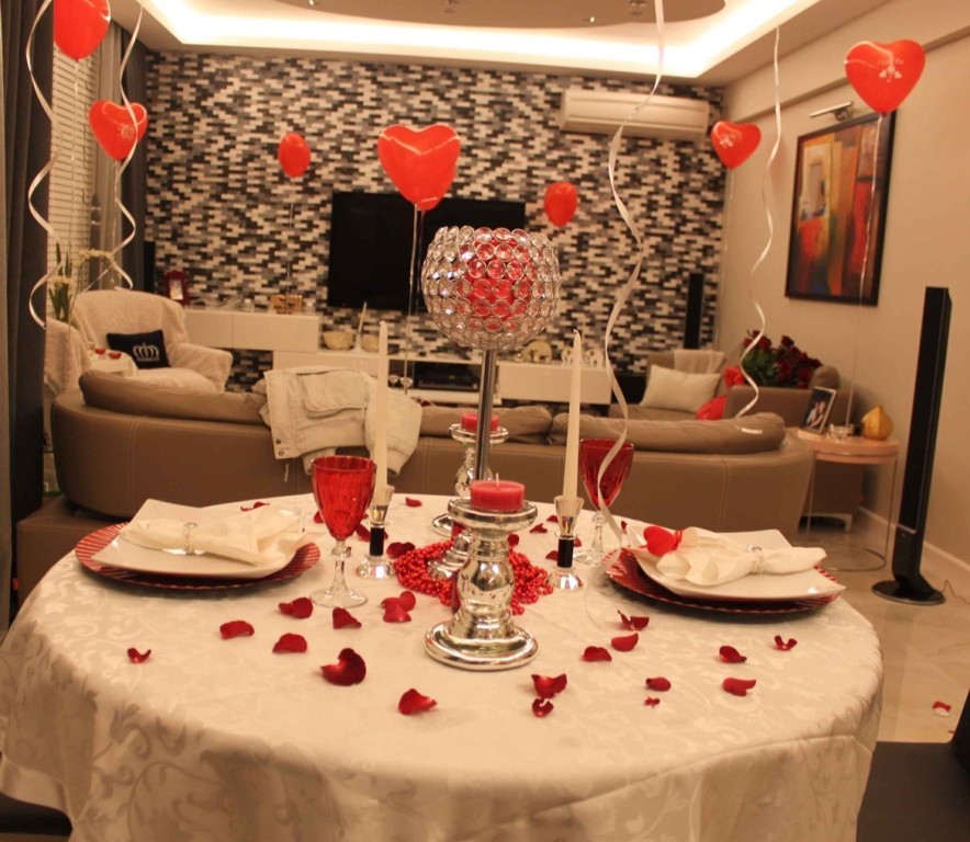 valentines-day-table-decoration-ideas-8 61 Awesome Valentine's Day Decoration Ideas