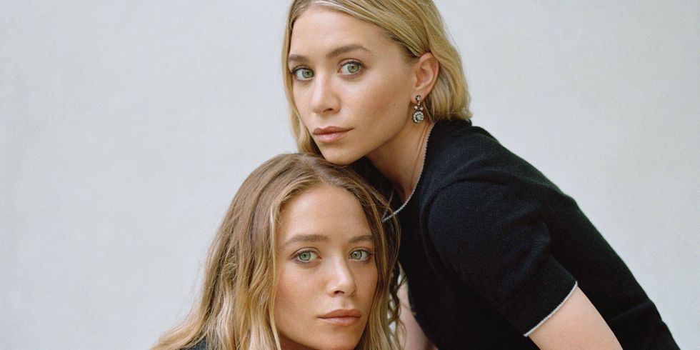 54ac6937518e1_-_elle-00-mary-kate-ashley-olsen-holidays-opener-h-elh 5 Celebrities Who Have an Identical Twin