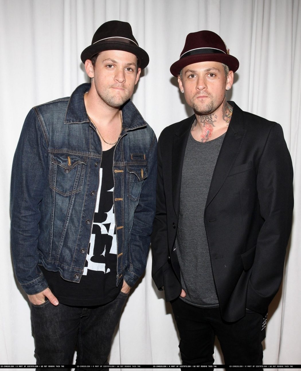 Benji-and-Joel-benji-and-joel-madden-13191395-1137-1400 5 Celebrities Who Have an Identical Twin