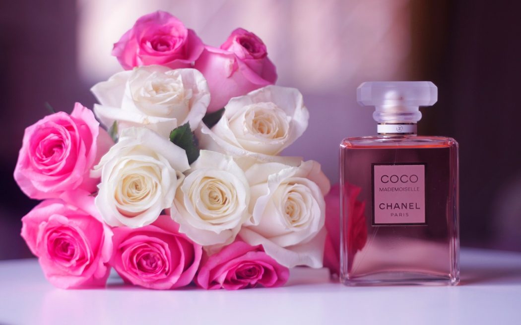 perfumes2 Top 5 Best-Selling Women Perfumes - 1