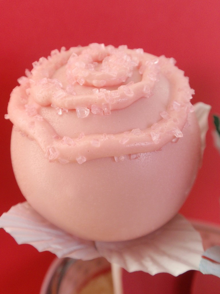 valentines-day-cake-pops-3 65 Most Romantic Valentine's Day Chocolate Treat Ideas