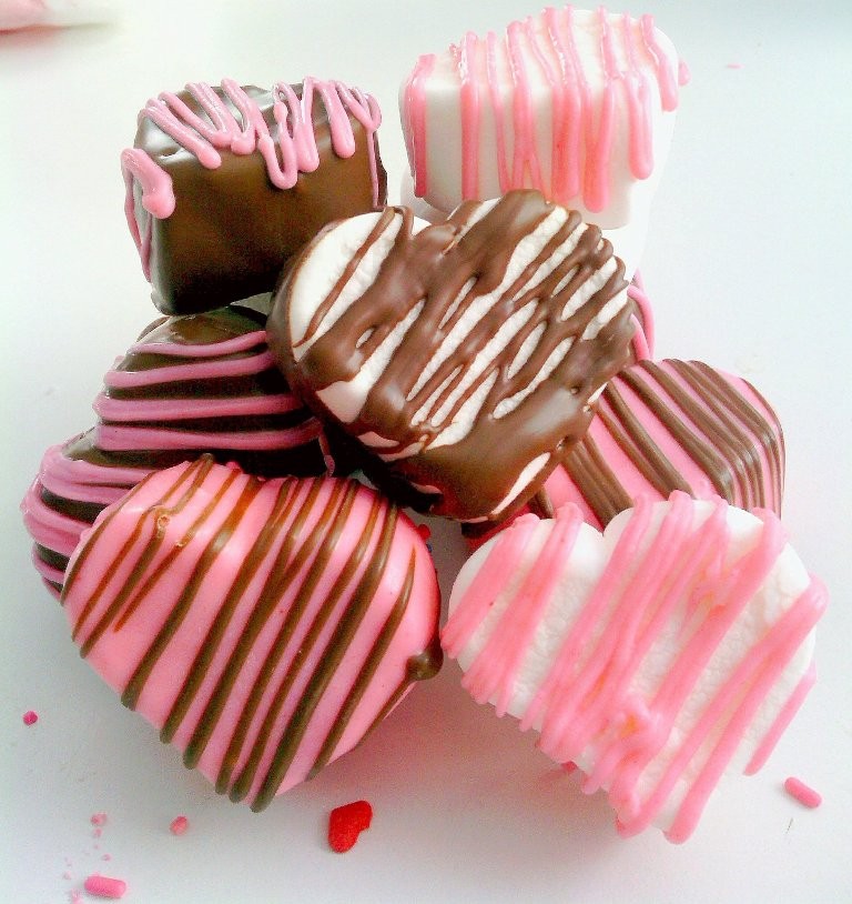 65 Most Romantic Valentine's Day Chocolate Treat Ideas 44 valentines day cookies