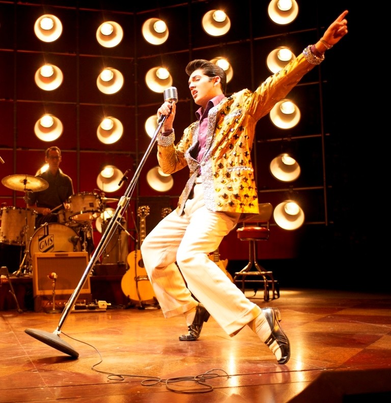 13 Shocking Secrets You Don't Know about "Elvis Presley" 17 Elvis Presley (16)