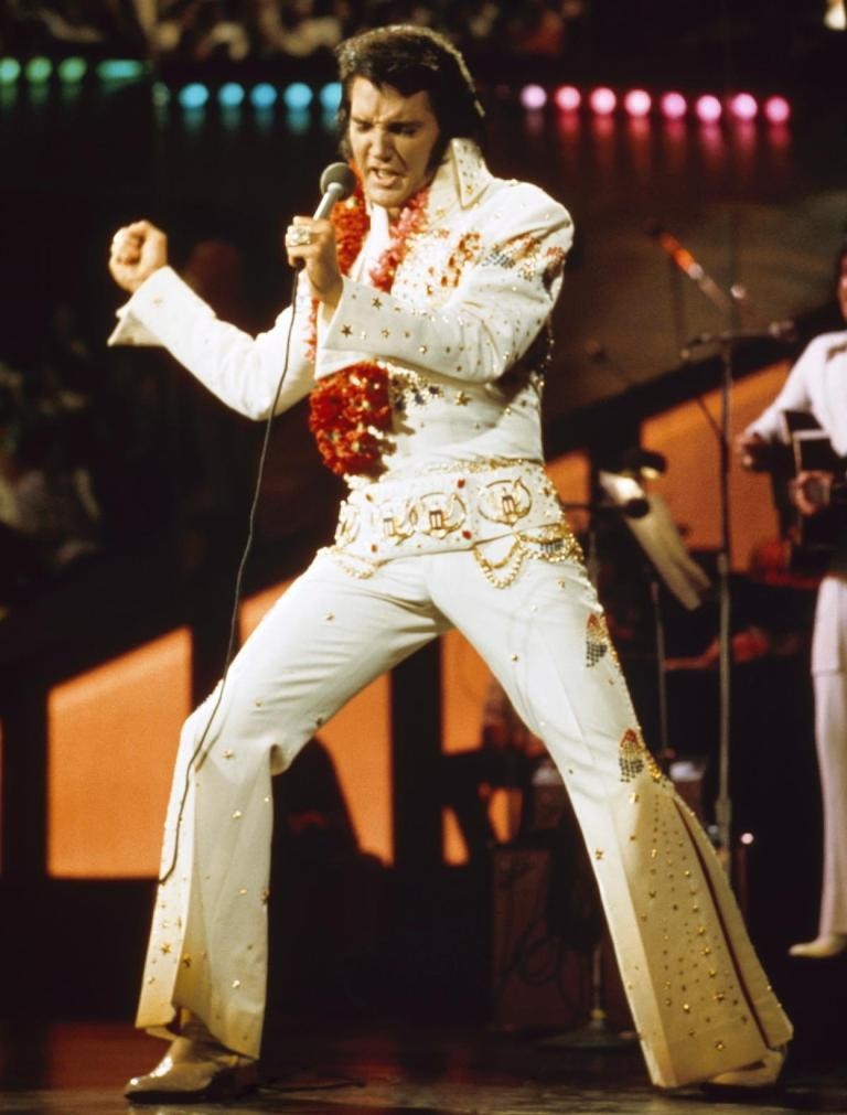 Elvis-Presley-17 13 Shocking Secrets You Don't Know about "Elvis Presley"