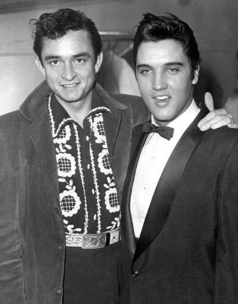 13 Shocking Secrets You Don't Know about "Elvis Presley" 20 Elvis Presley (19)