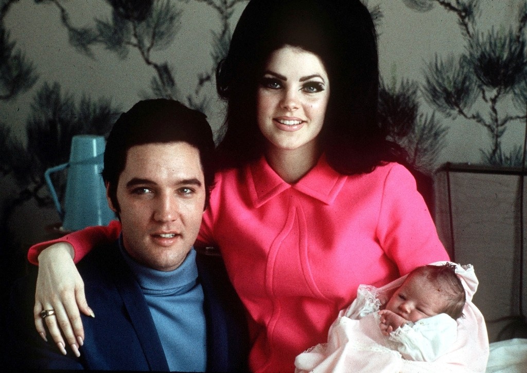 13 Shocking Secrets You Don't Know about "Elvis Presley" 4 Elvis Presley (3)