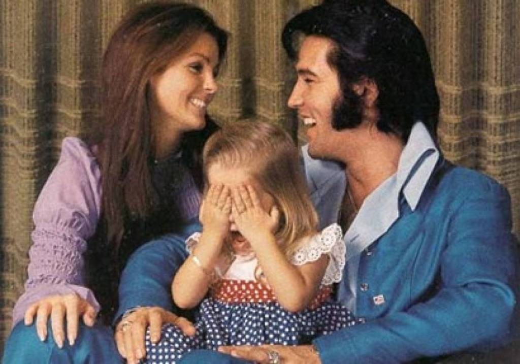 13 Shocking Secrets You Don't Know about "Elvis Presley" 5 Elvis Presley (4)