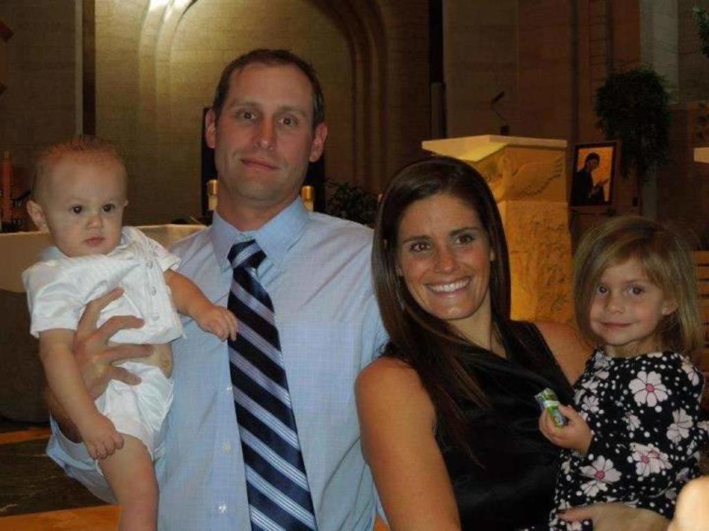 Gase with his family