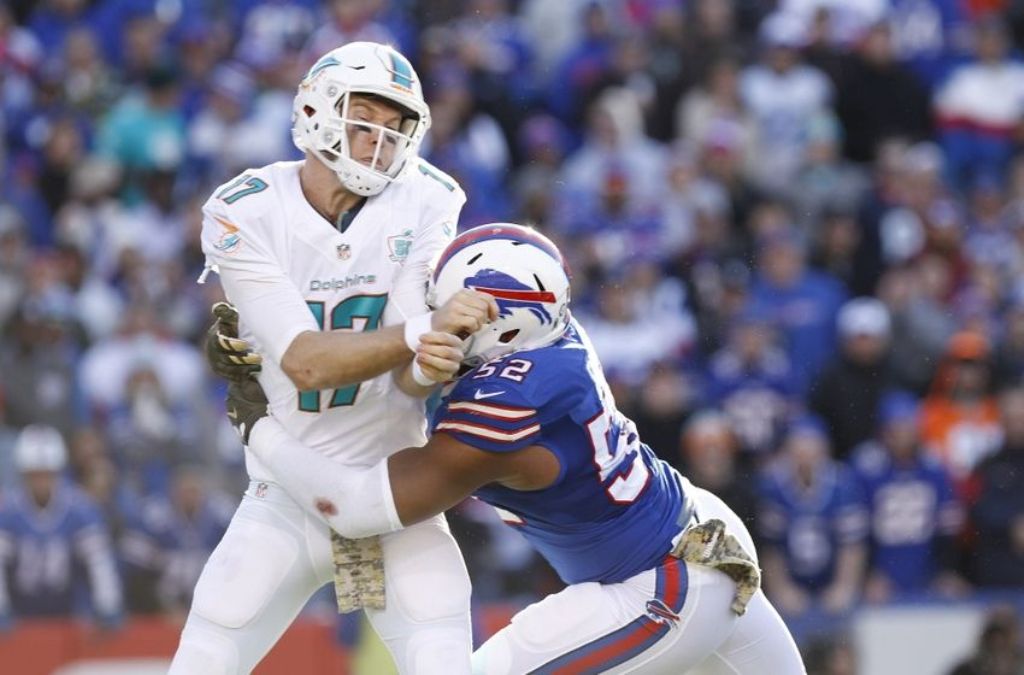 10 Things You Don't Know about Head Coach "Adam Gase" 19 Ryan Tannehill (2)