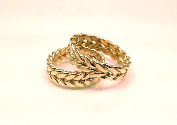 goldBands1 Top 22+ Unique And Elegant Designs Of Wedding Rings
