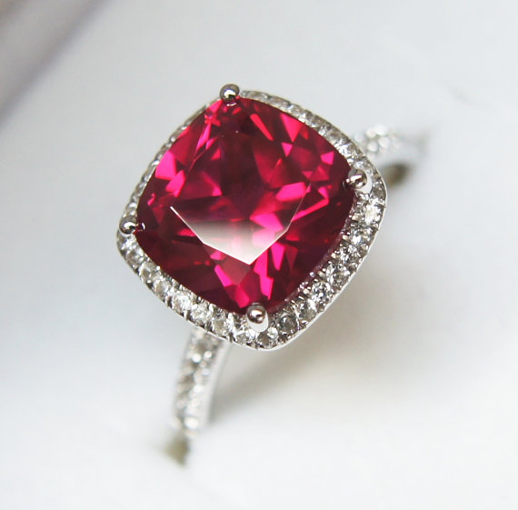 37+ Amazing Engagement Rings With Colored Gemstones | Pouted