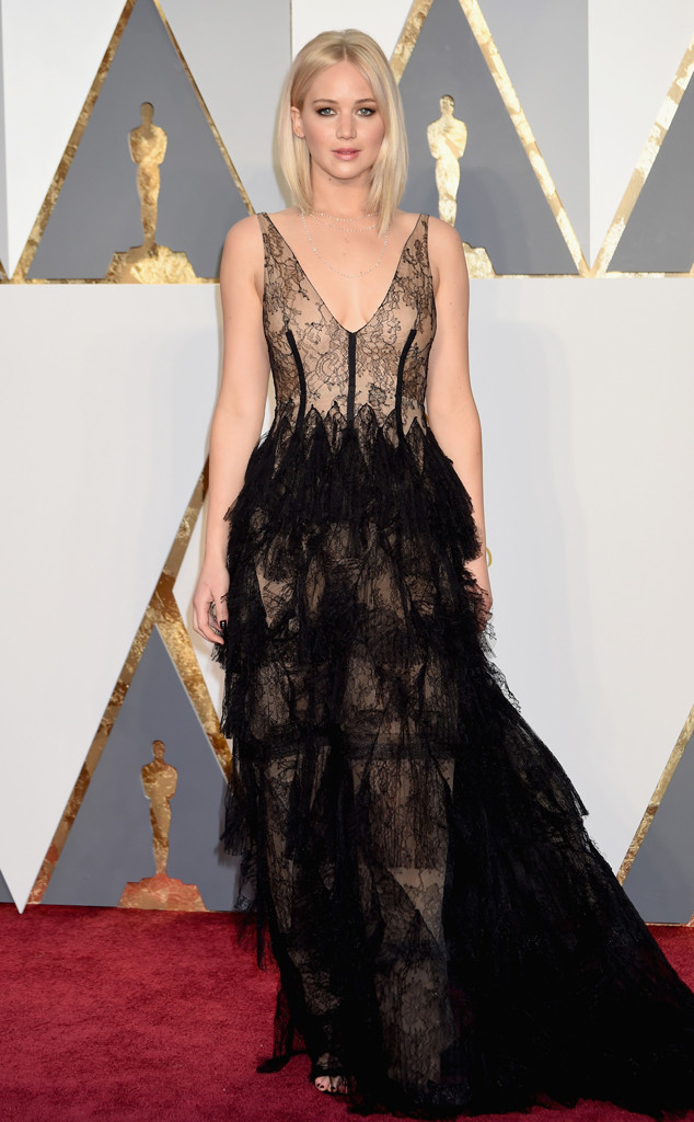 rs_634x1024-160228174238-634-2016-oscars-academy-awards-jennifer-lawrence Top Best 5 Red Carpet Looks in The 88th Academy Award