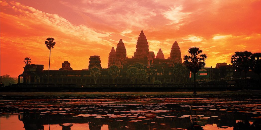 4 Best Places To Watch Sunset Around The World 13 adventures-by-disney-asia-afica-and-australia-cambodia-vietnam-laos-day-11-top-angkor-wat-sunset