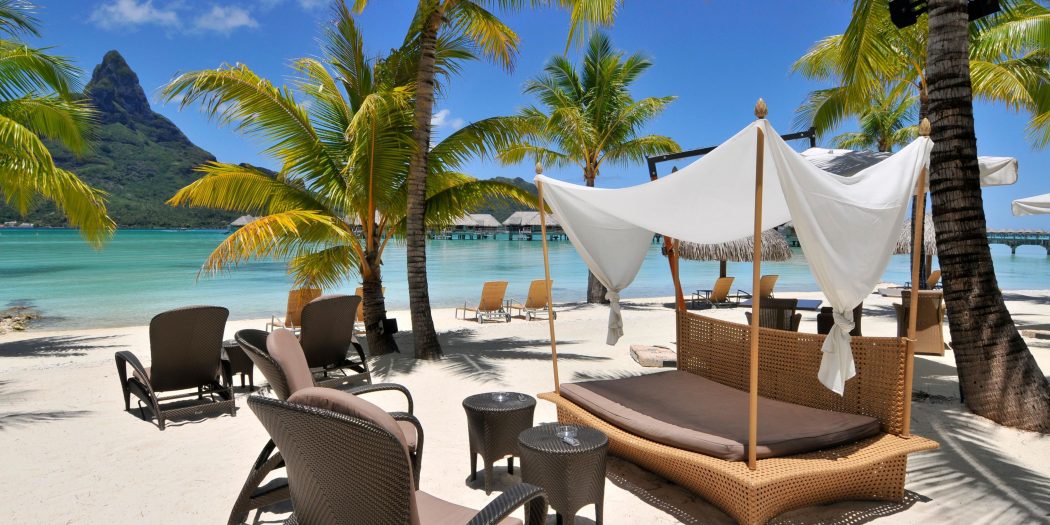 5 Most Beautiful Beaches in The World 9 intercontinental-bora-bora-4207736735-2x1