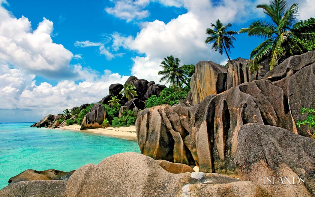 5 Most Beautiful Beaches in The World 16 seychelles-01
